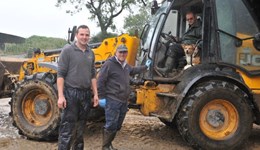 Sir Gaerfyrddin: Slyri – Cyfleoedd i ddisodli gwrtaith a brynir